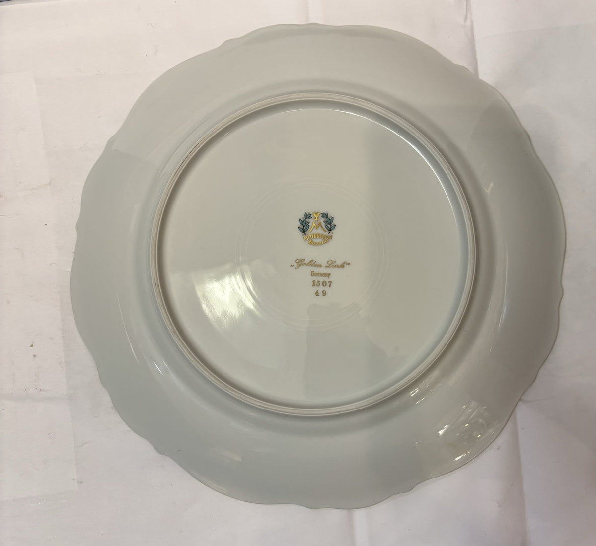 Pretty Mitterteich Bavaria Germany Golden Lark Scalloped Gold Trim Salad Plate