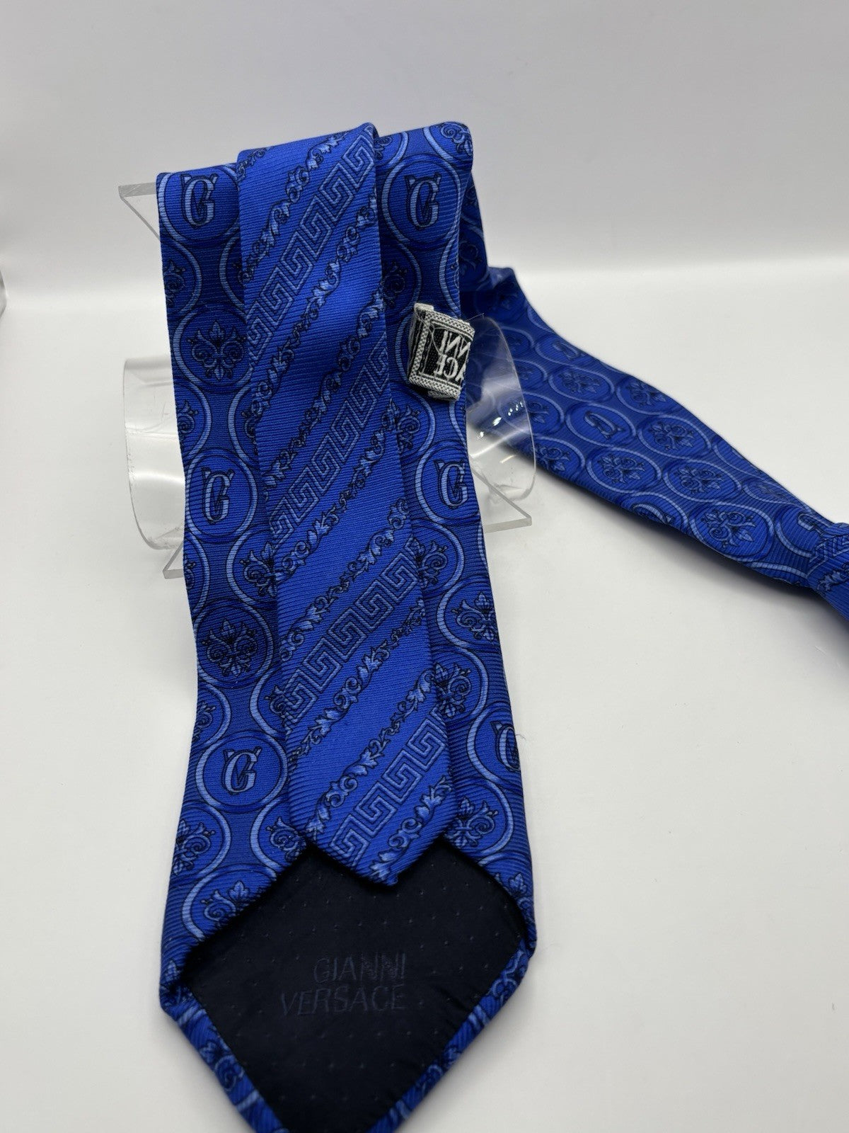 Gianni Versace silk tie blue baroque monogram pattern made in Italy.