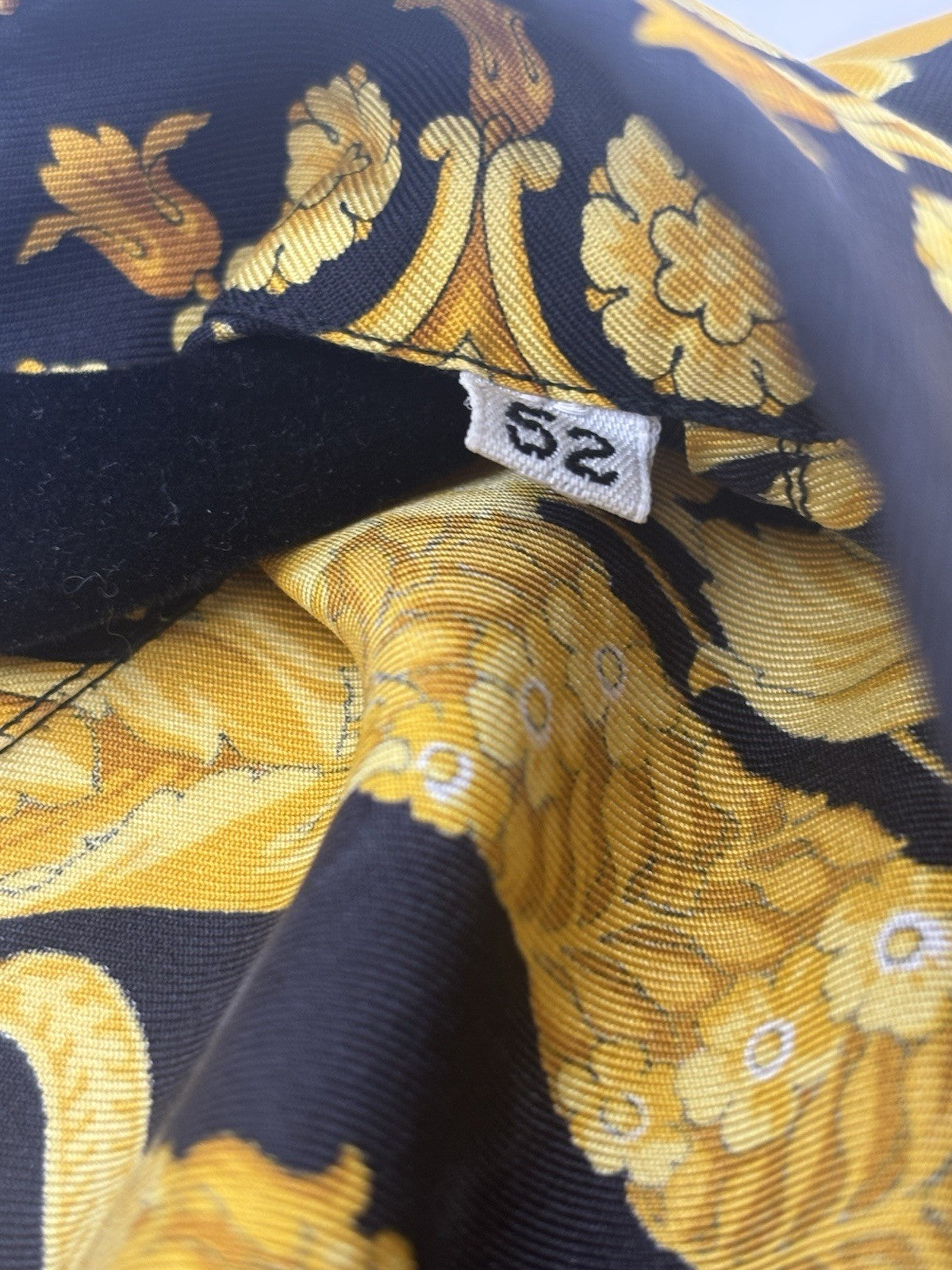 Gianni Versace Barocco Print Silk Shirt In Black and Gold. Size L Made In Italy