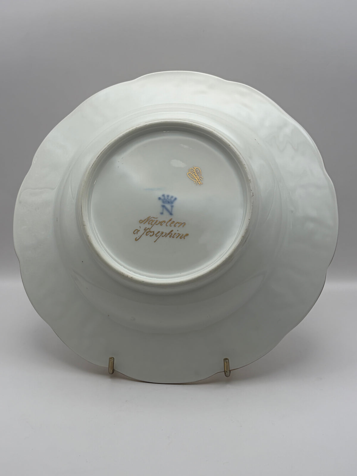 White Porcelain Plate Napoleon & Josephine Coat of Arms Gold Trim 10” Round capodimonte