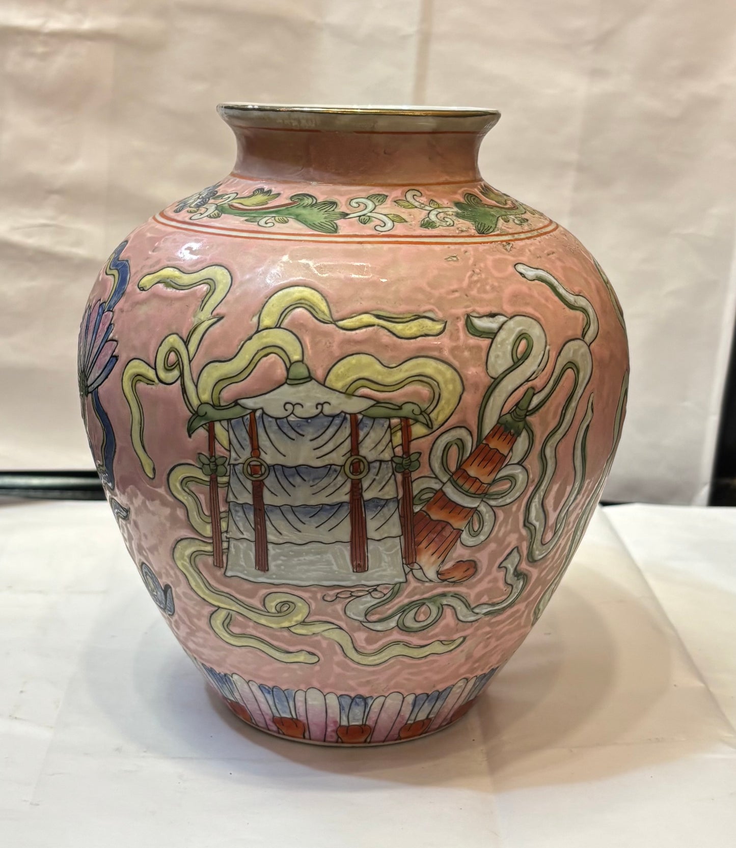 同治帝间 Chinese porcelain vase Tongzhi Emperor Period (1861-1875)