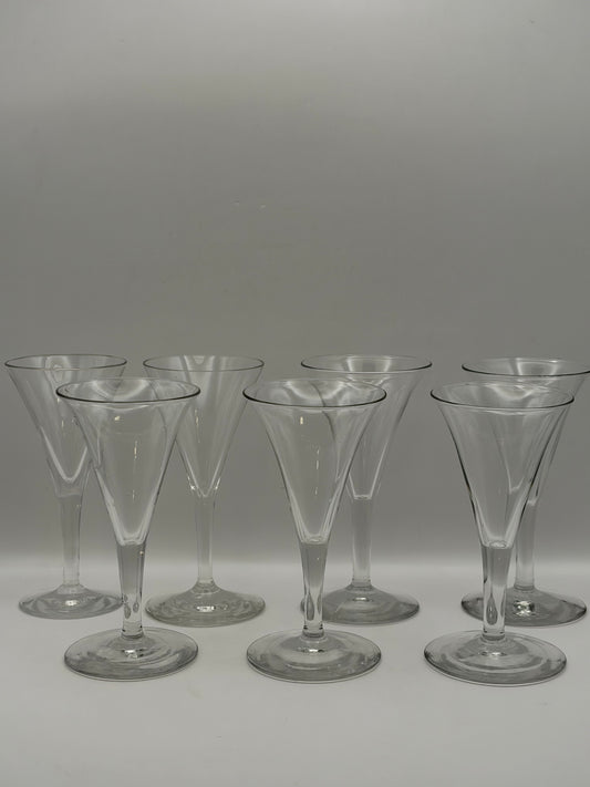Vintage trumpet Cordial Glass Set of 7 Clear Glass Champagne Flutes Modern Tapered Round 6 in <10 oz