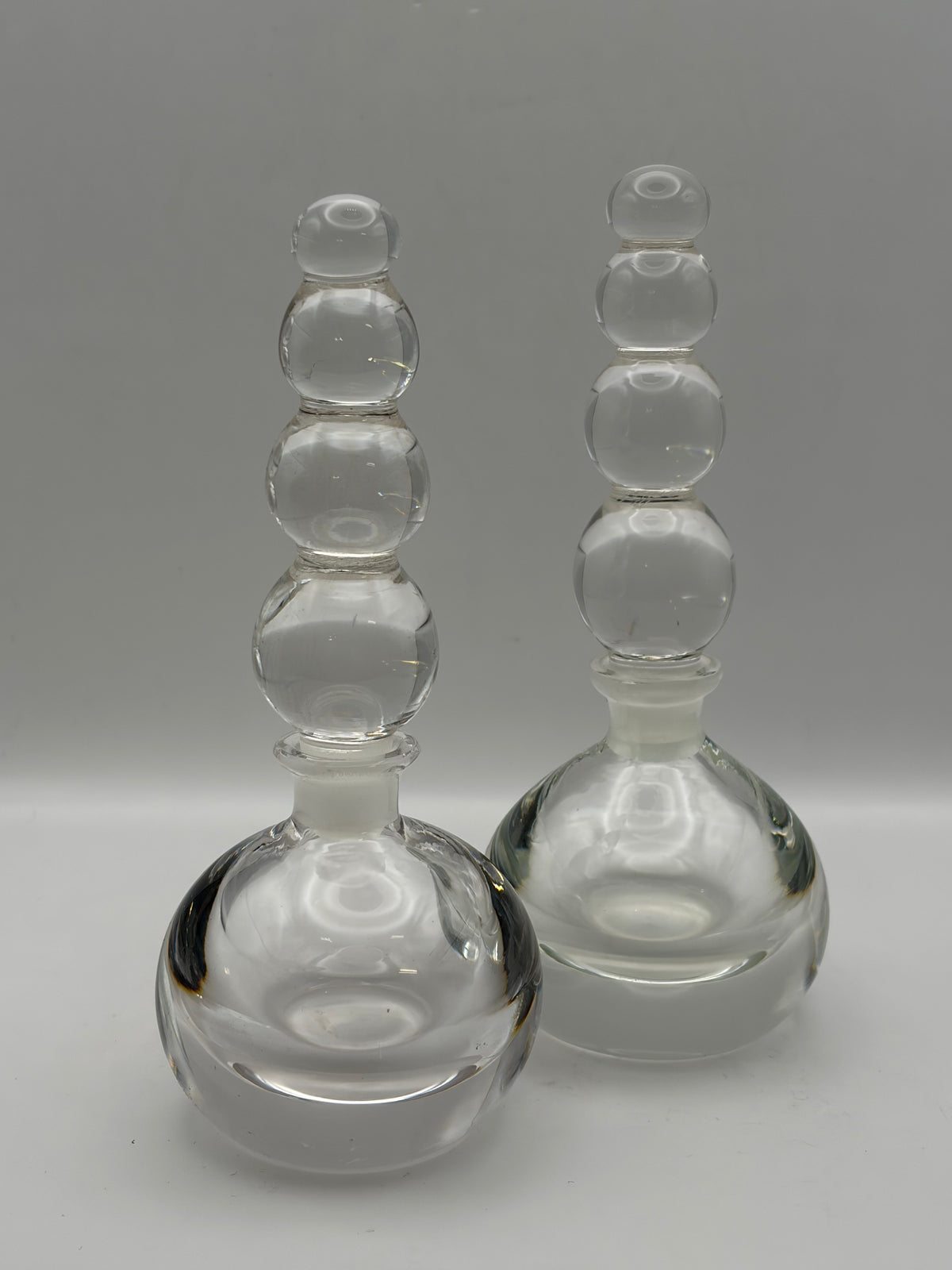 2 Pack Clear Glass Decorative Bottles w/ Bubble-Style Stoppers, 6 in Tall