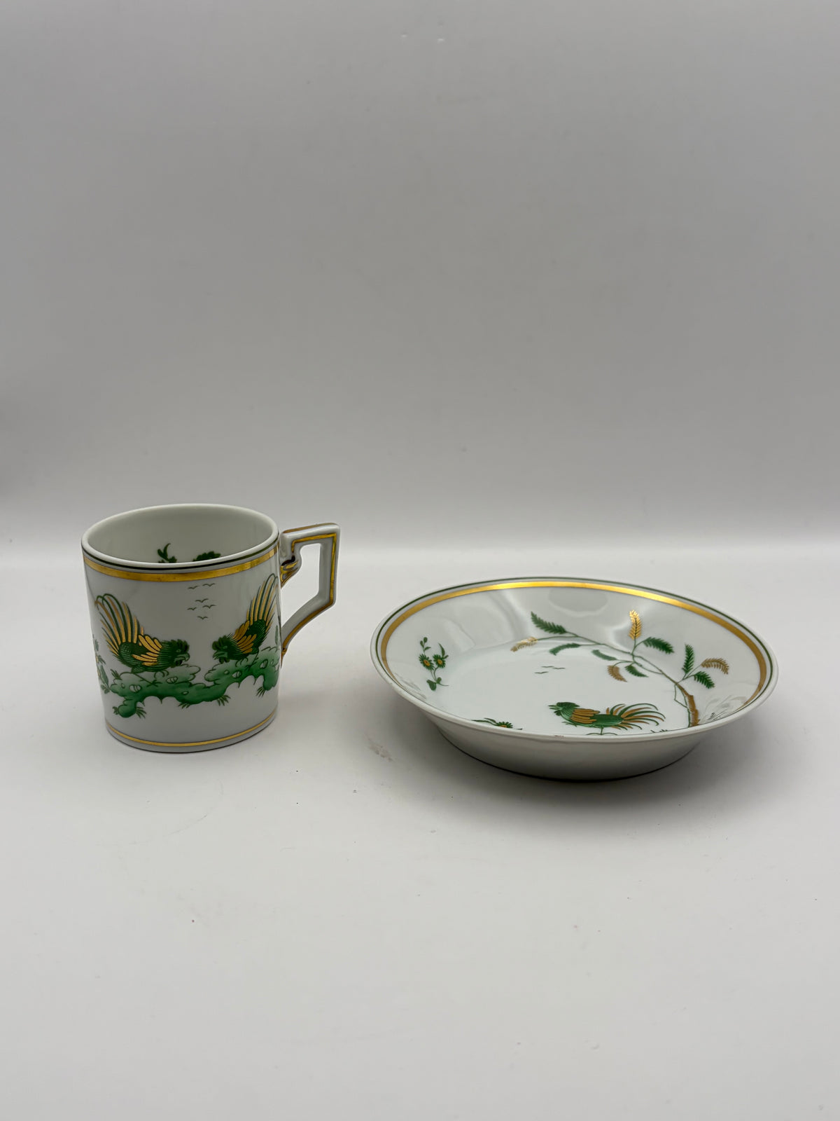 Richard Ginori Porcelain Cup & Saucer Italy White Green Gold Bird, Gold Handle