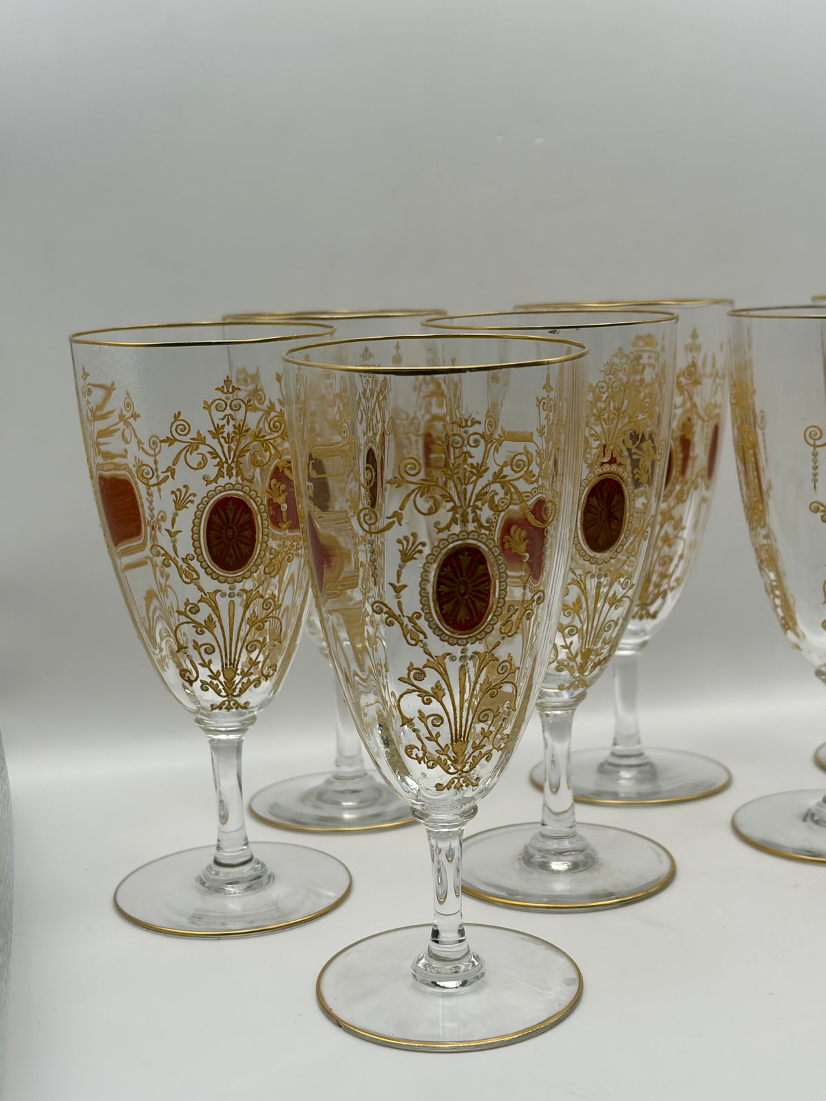Bohemian Set of 9 Stemmed Wine Glasses Clear Gold Rim Floral Scroll Red Medallion
