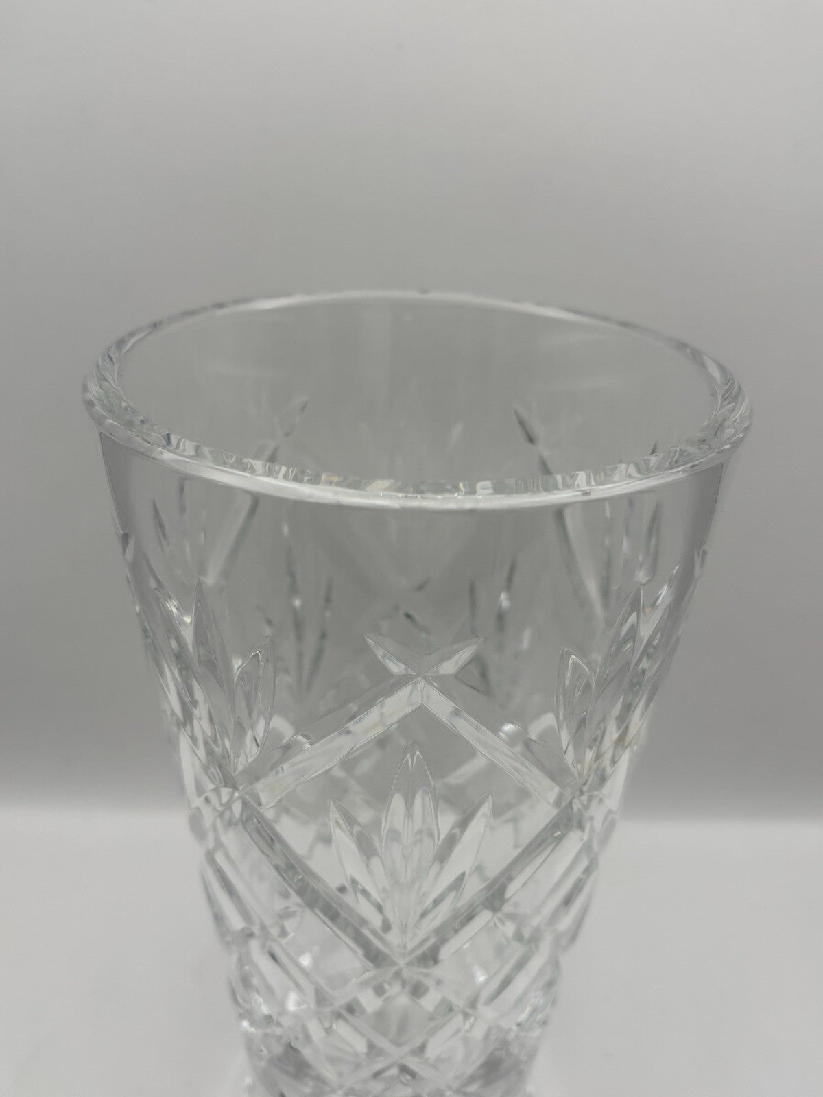 Waterford Crystal Innisfree 8 Pedestal Footed Vase. Excellent Condition
