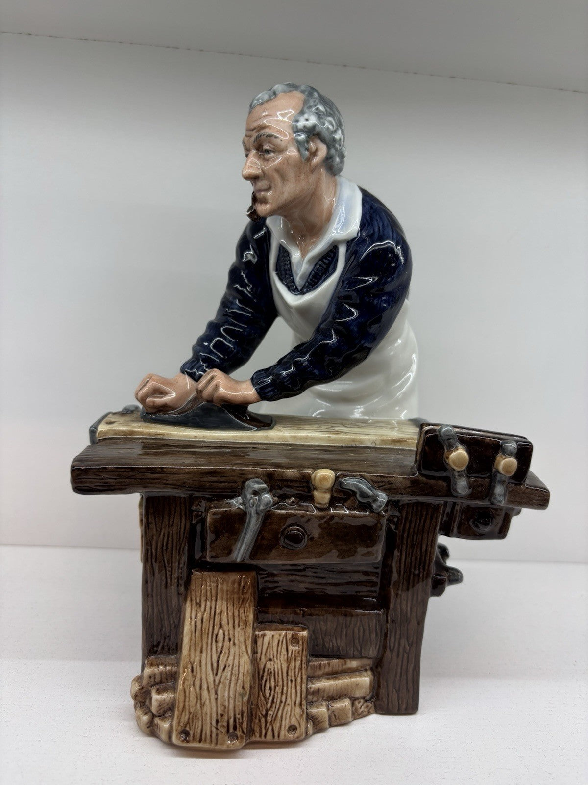 Vintage Royal Doulton 1985 the Carpenter Porcelain Figurine #2678 8.3”