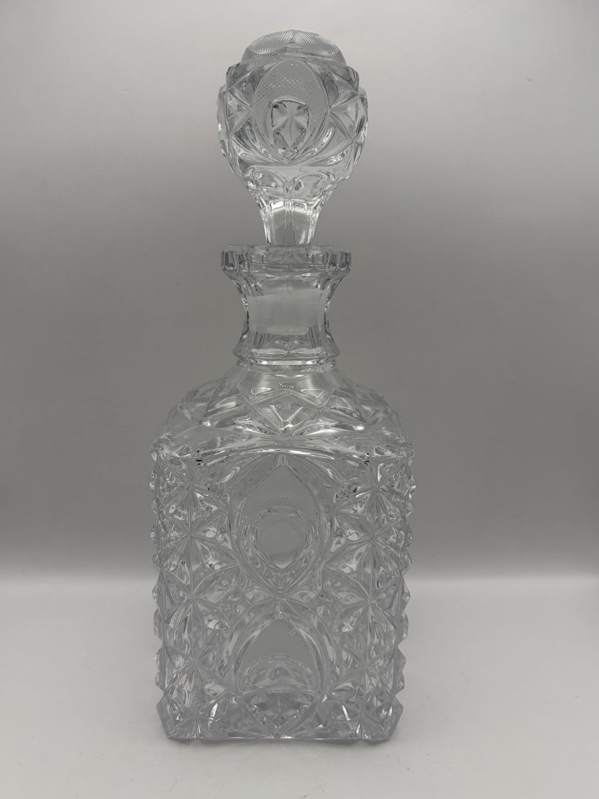 Vintage Decanter Crystal Glass Cut & Pressed w Stopper 10” Tall