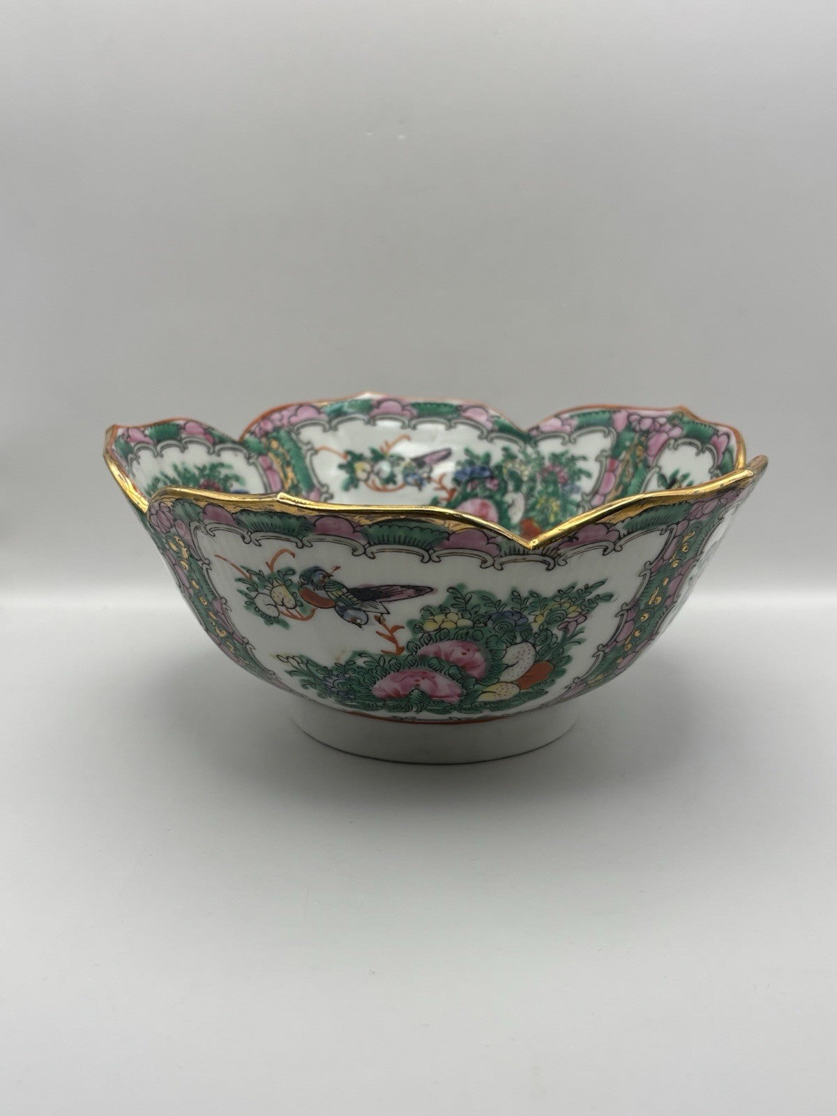 Chinese porcelain bowl featuring Rose Medallion enameled decoration