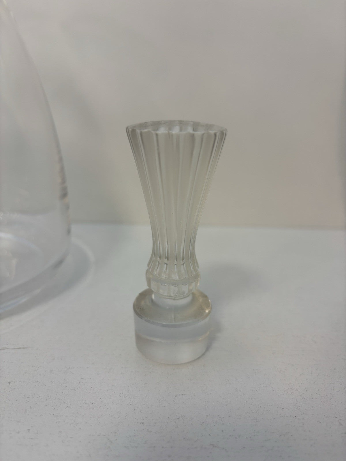 Lalique 10" Hand Blown Crystal Decanter with Etched Stopper Barsac Pattern