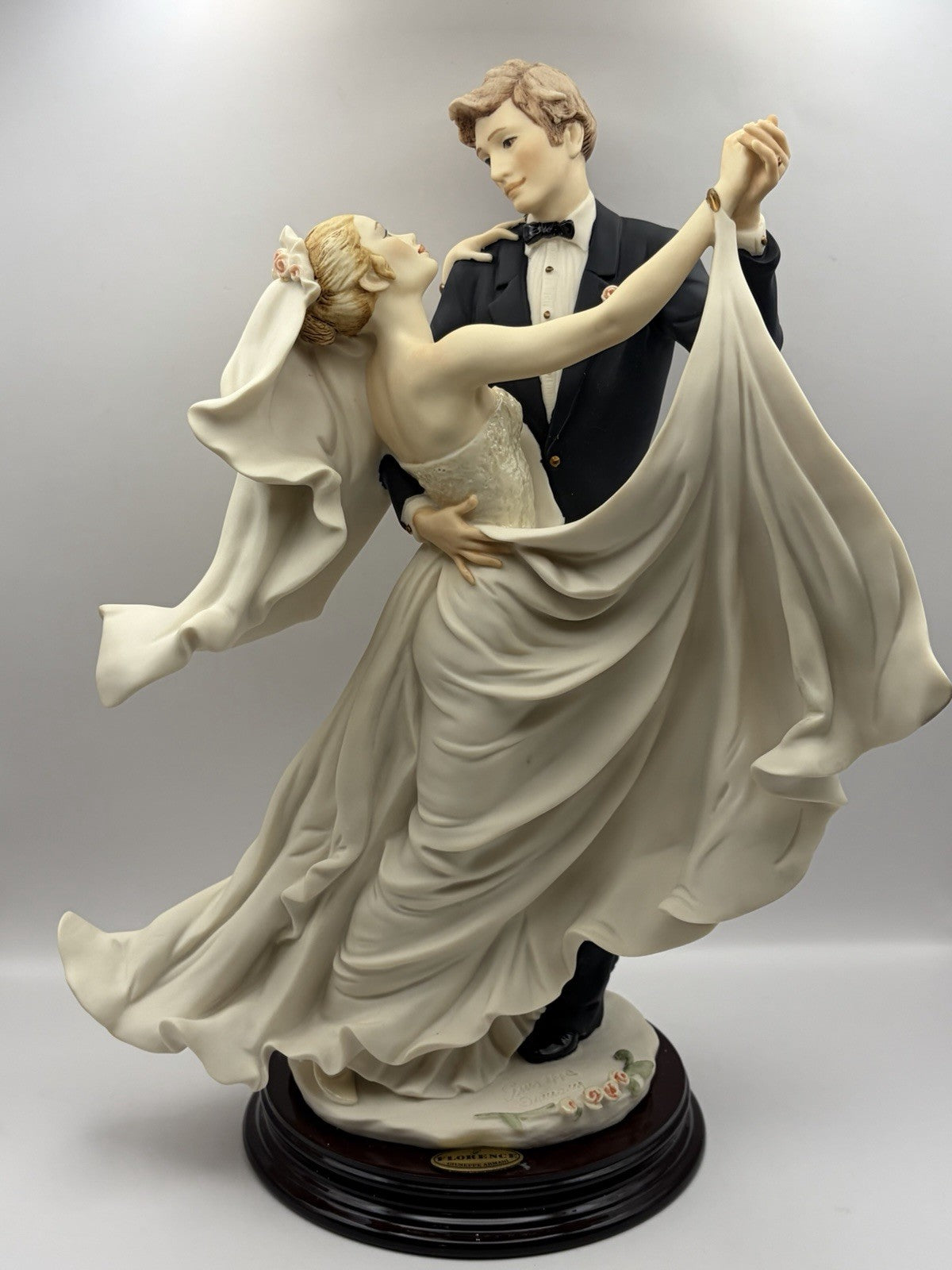 True Love Wedding by GIUSEPPE ARMANI Figurine MADE IN ITALY W/BOX