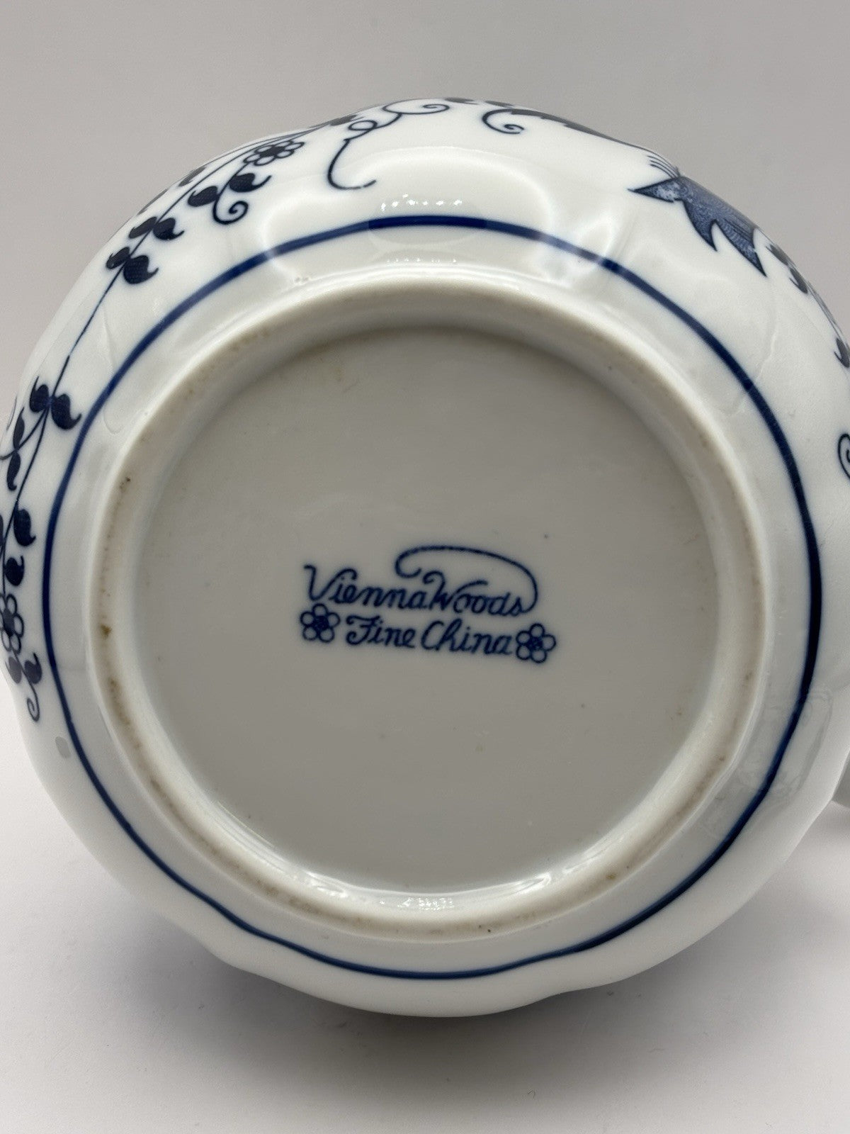 Vienna Woods Fine China In The Iconic Blue Onion Pattern Tea Cup and Saucer Set