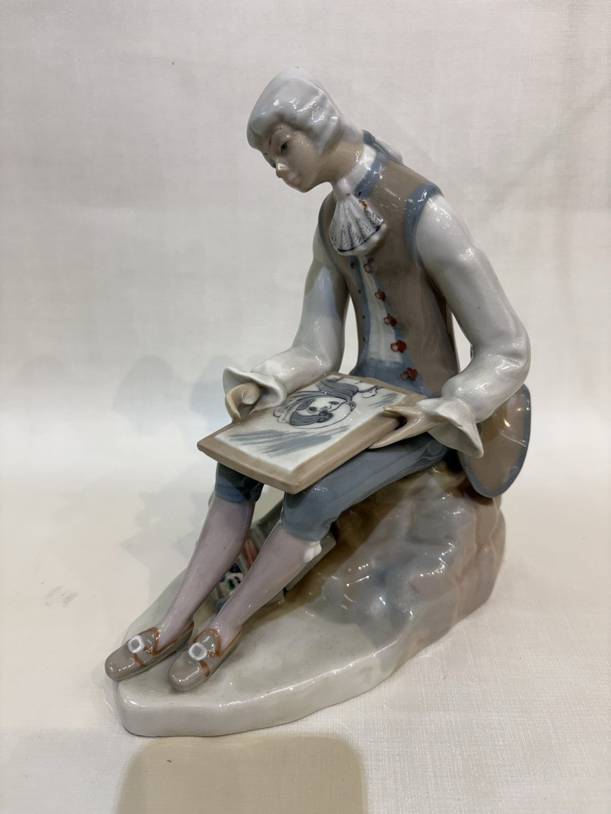 Casades Spain 'Painter' Porcelain Figurine Hand Painted, 9”