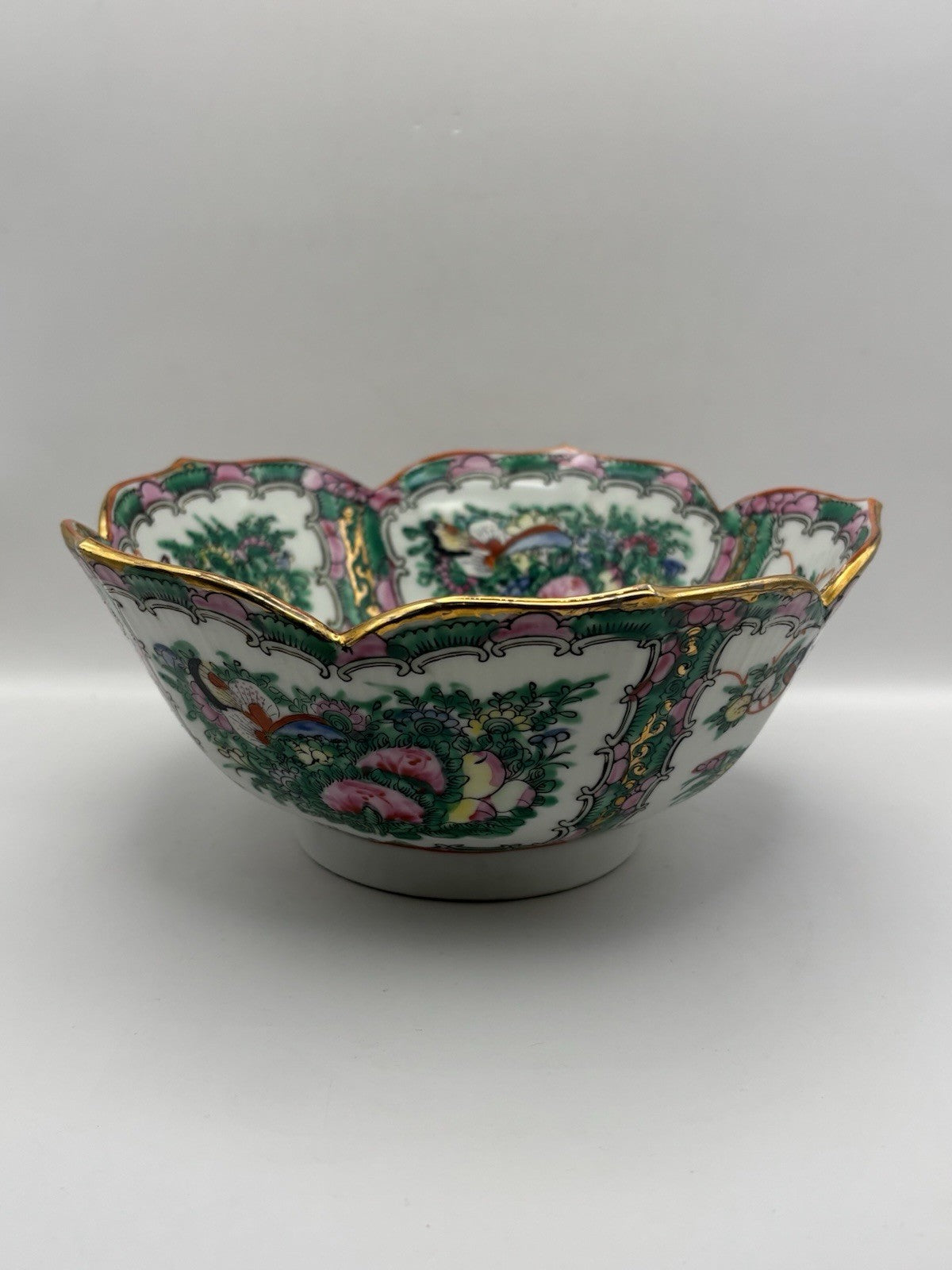 Chinese porcelain bowl featuring Rose Medallion enameled decoration