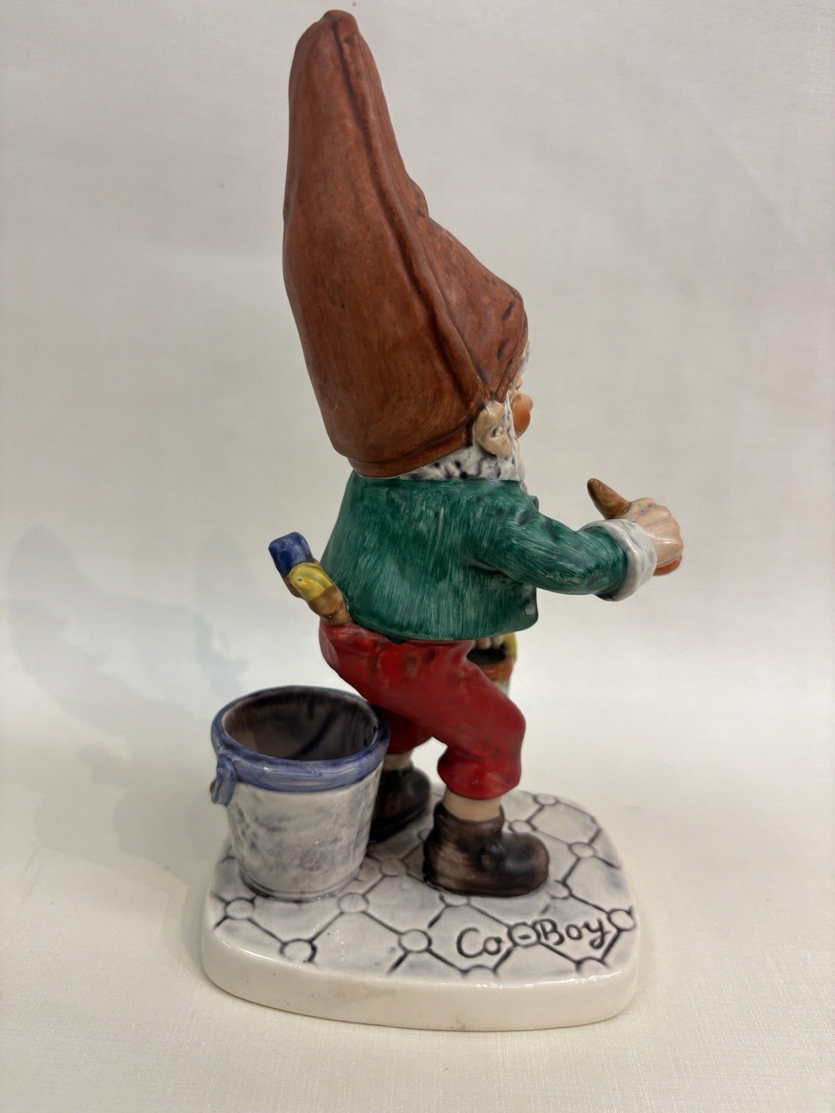 Goebel Co-Boy gnome figurine, specifically "Kuni the Painter".