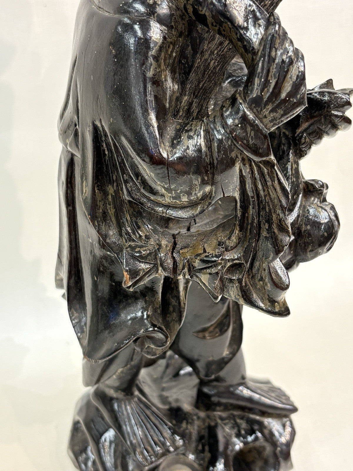 Antique Chinese wood Hand Carved Figure Statue