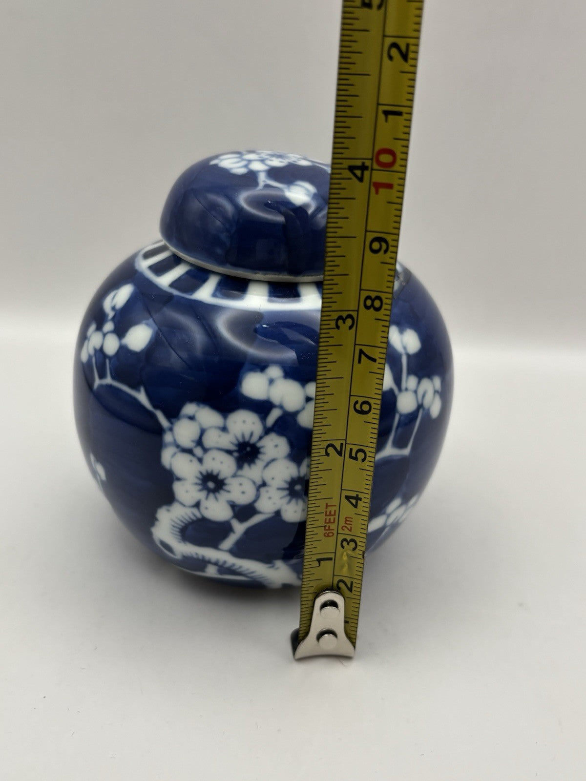 Vintage Chinese porcelain ginger jar cobalt blue white prunus blossom branches