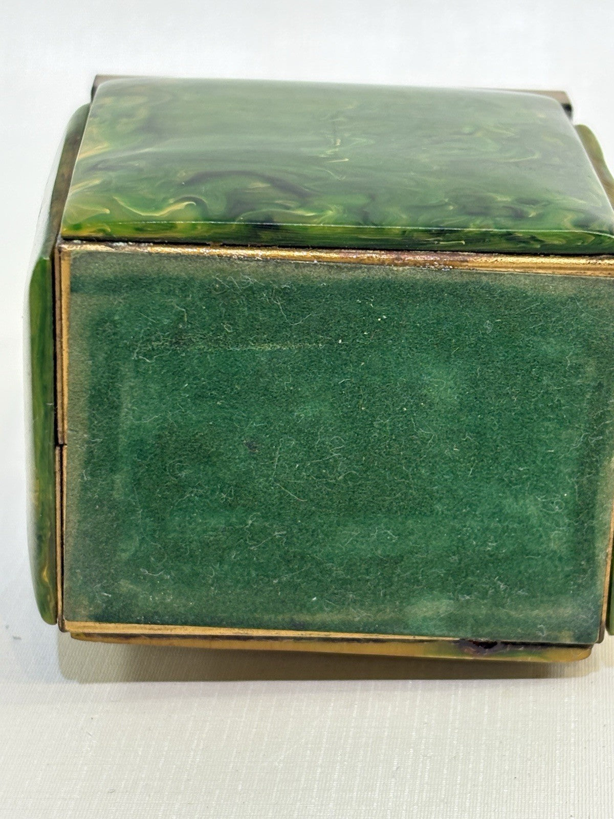 Guillette English Safety Es ir Bakelite Jade