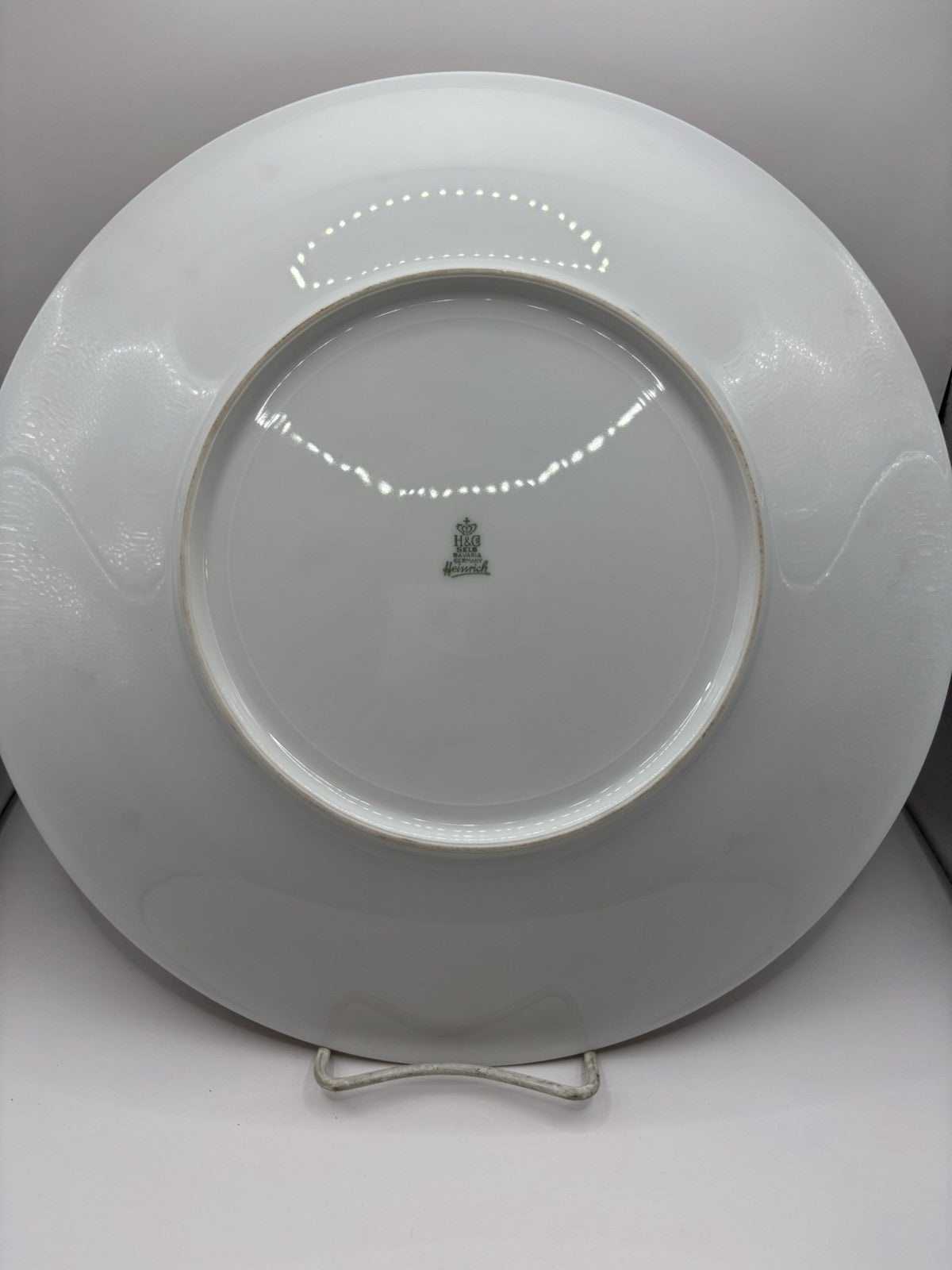 H&C Selb Bavaria Germany Heinrich Decorative Plate Gold Trim 13”