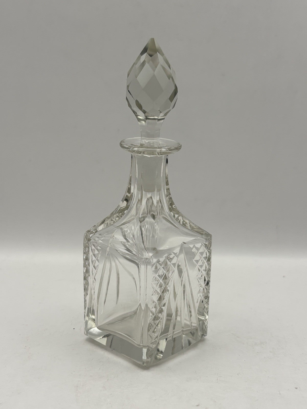 Art Deco-style Bottle Decanter Cut Crystal Desing with Stopper Made In France 5”