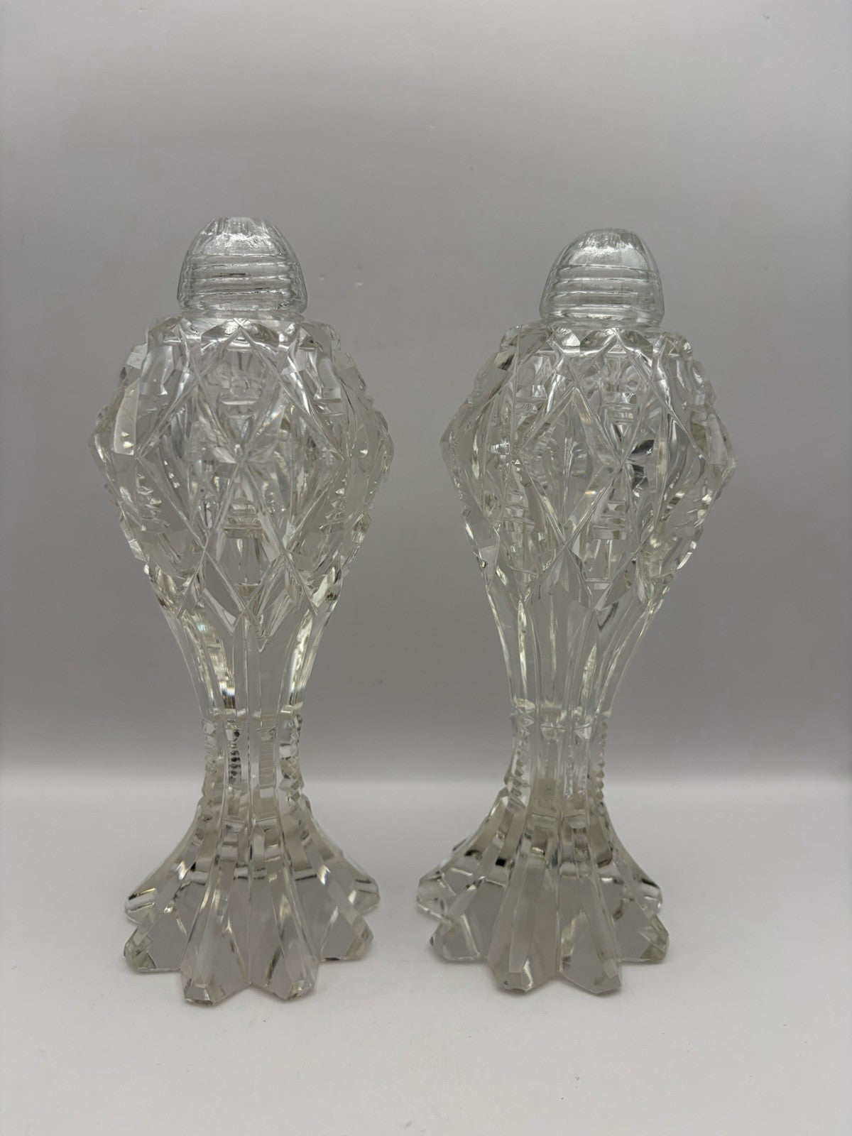 Vintage cut crystal salt and pepper shakers diamond-cut pattern With lid S Of 2