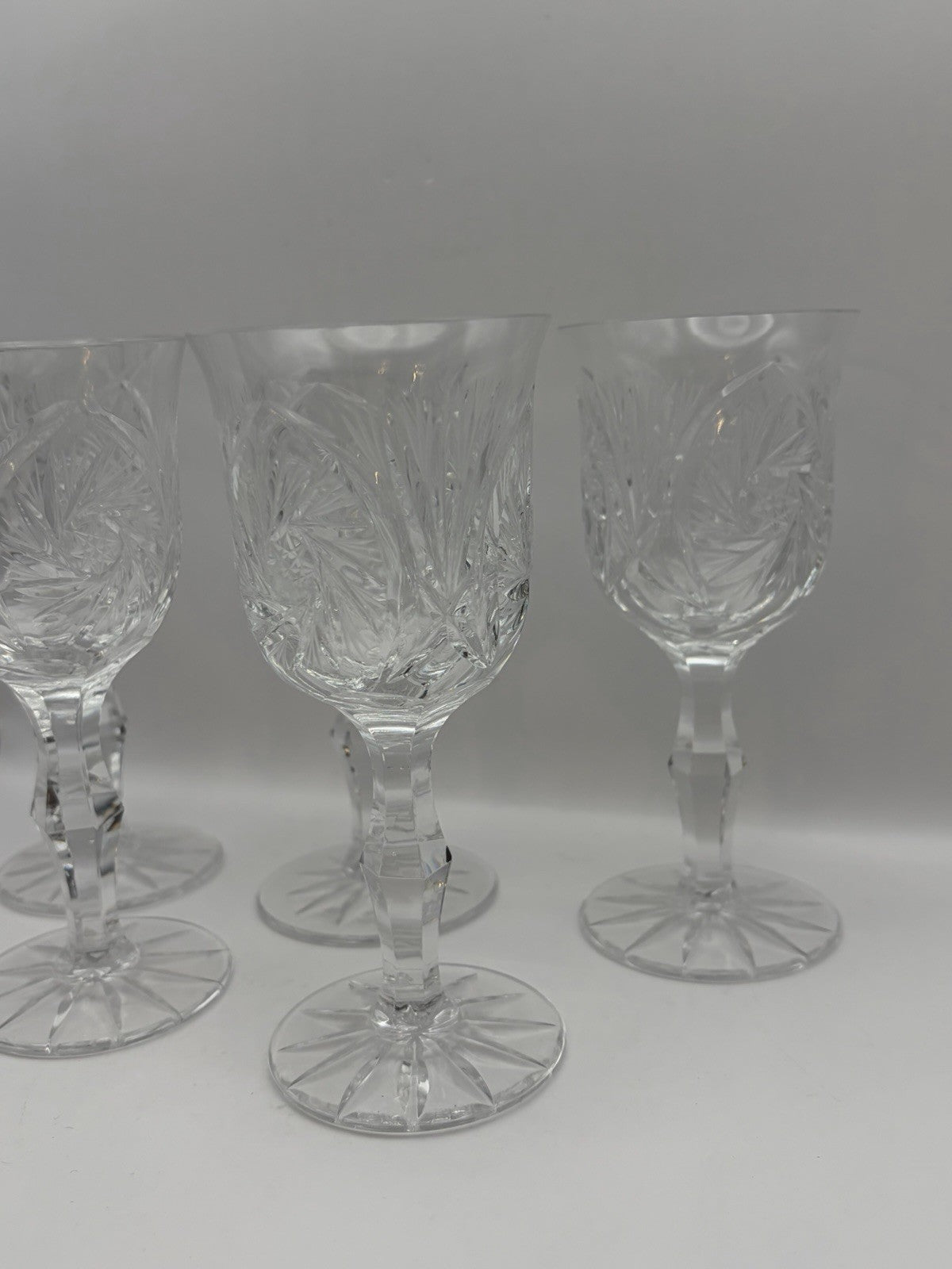 American Cut Crystal Eleanor Pattern Wine Glass. Set of 5 Excellent Condition