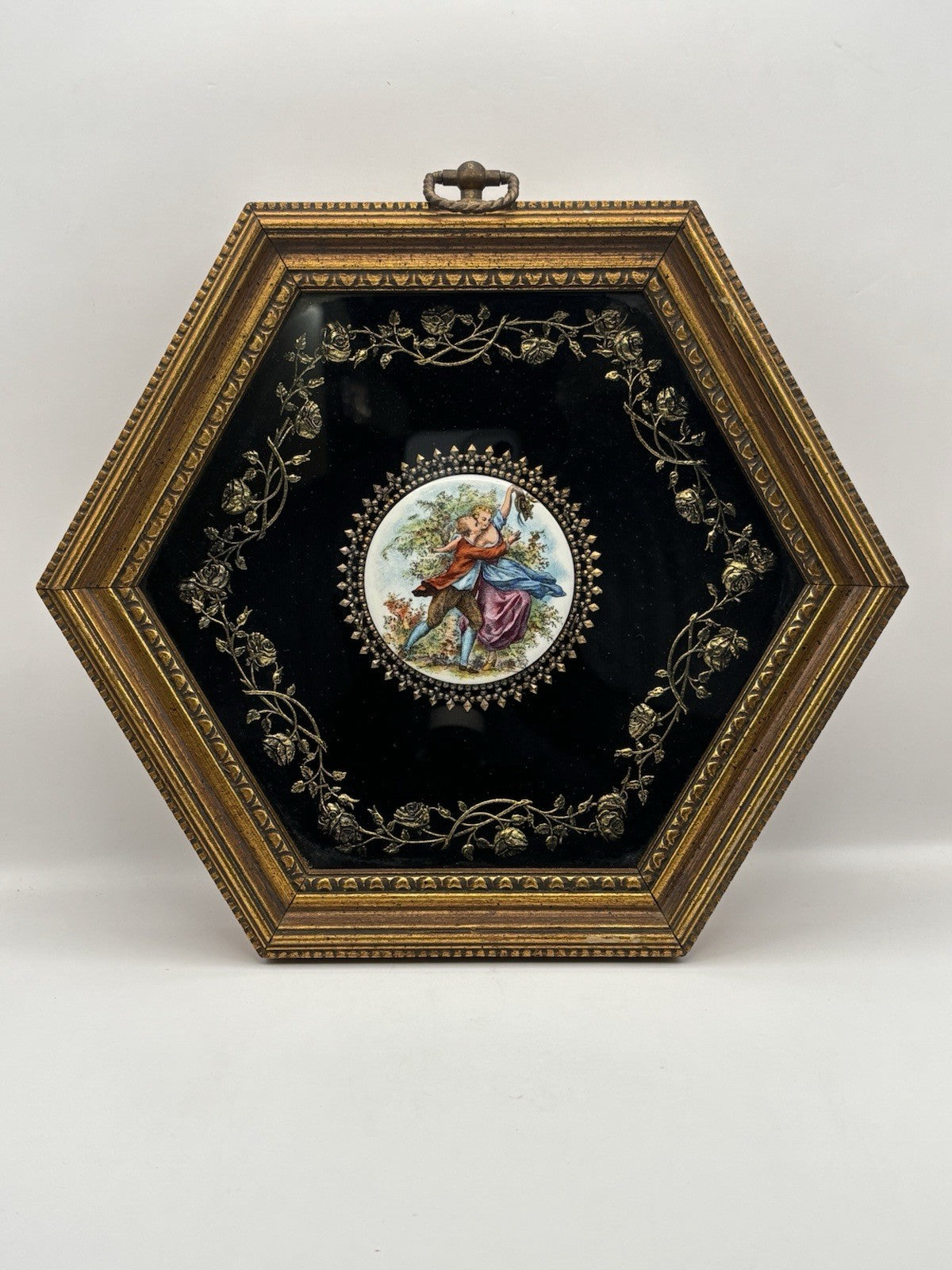 Framed wall hanging hand-painted porcelain plaque depicting a courting couple 9