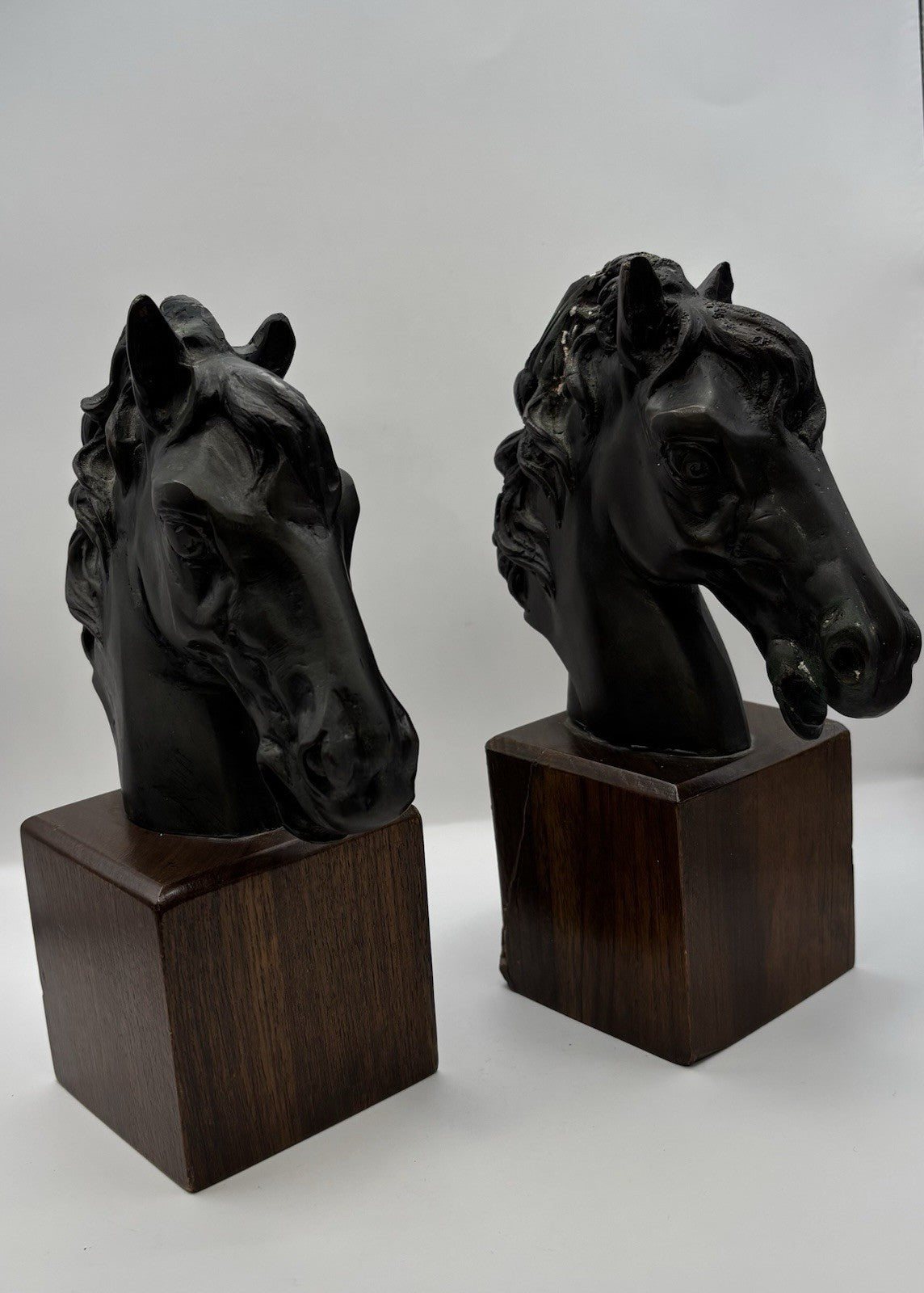 Black Horse Head Decorative Bookends Bronze W Wood Base Home Decor Gift Idea 8.3