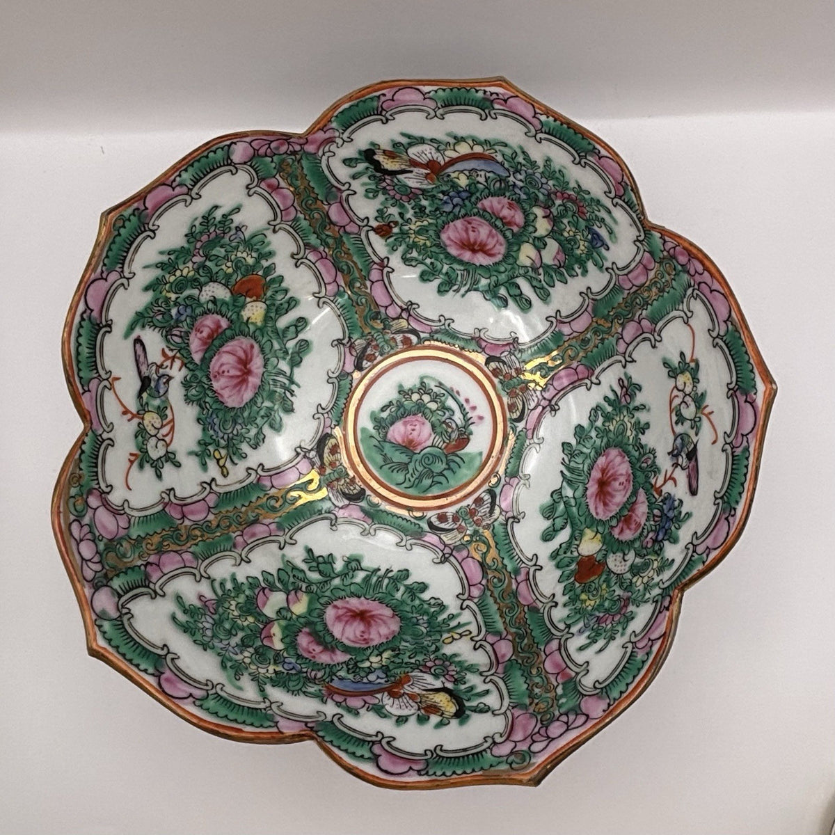 Chinese porcelain bowl featuring Rose Medallion enameled decoration