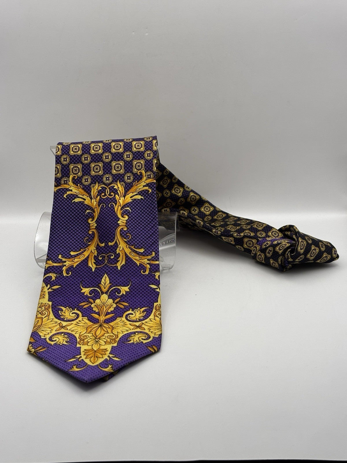vintage Gianni Versace 100% silk tie featuring a purple and gold baroque pattern
