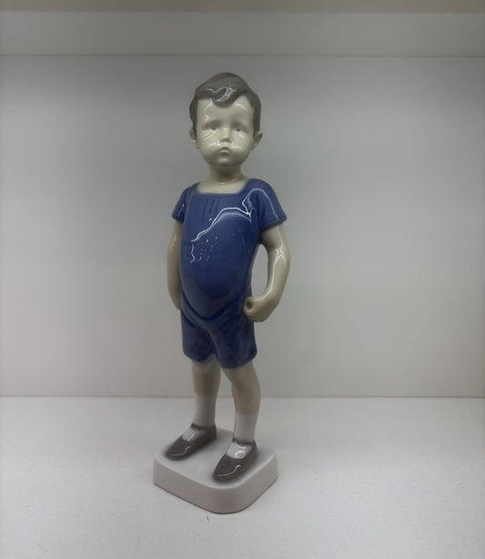 B&G bling and grondahl Copenhagen Denmark boy hiding ball figurine 7” tall