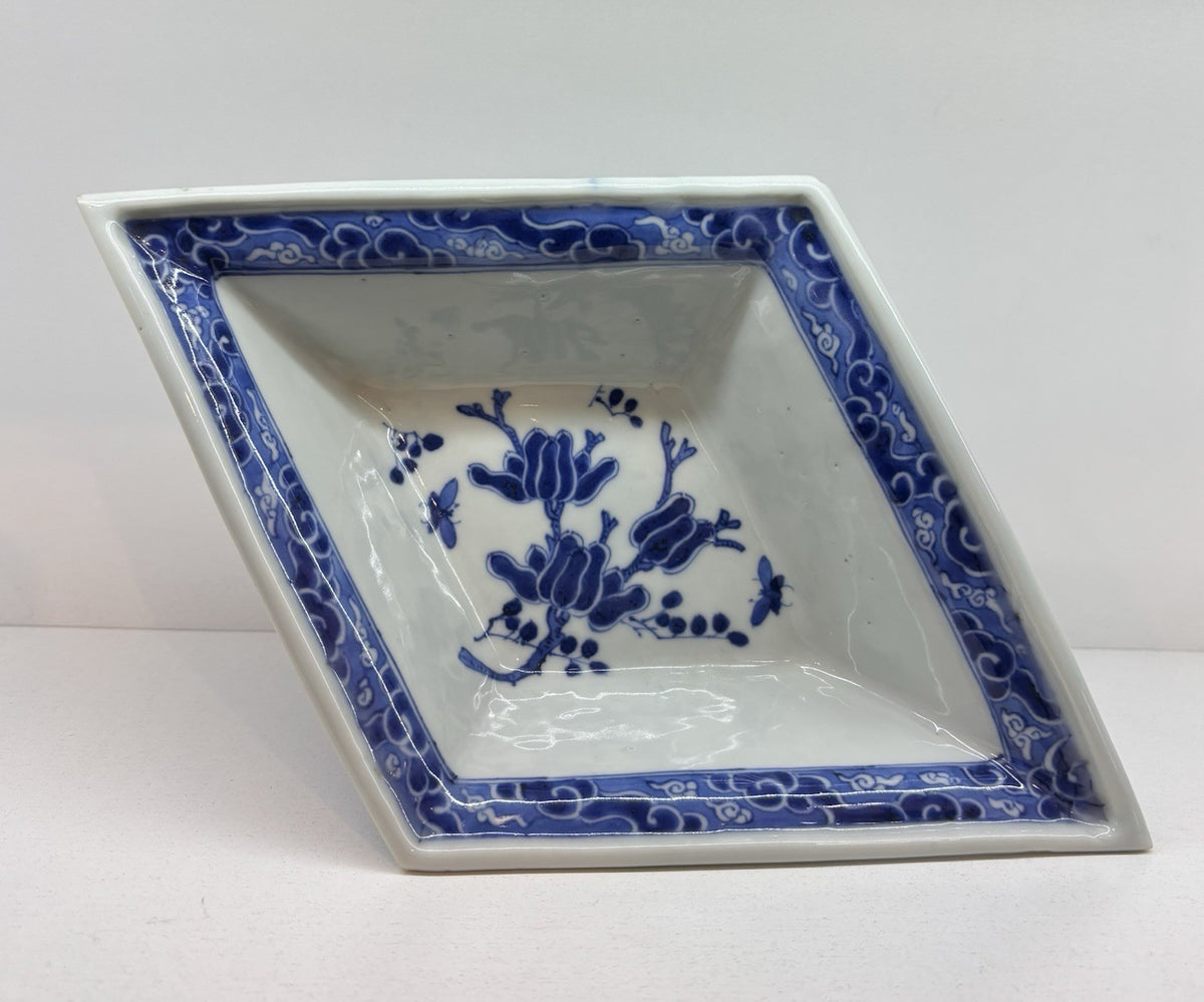 Vintage Chinese Blue and White Center Piece / Bowl Hand Painted Porcelain 4.7”