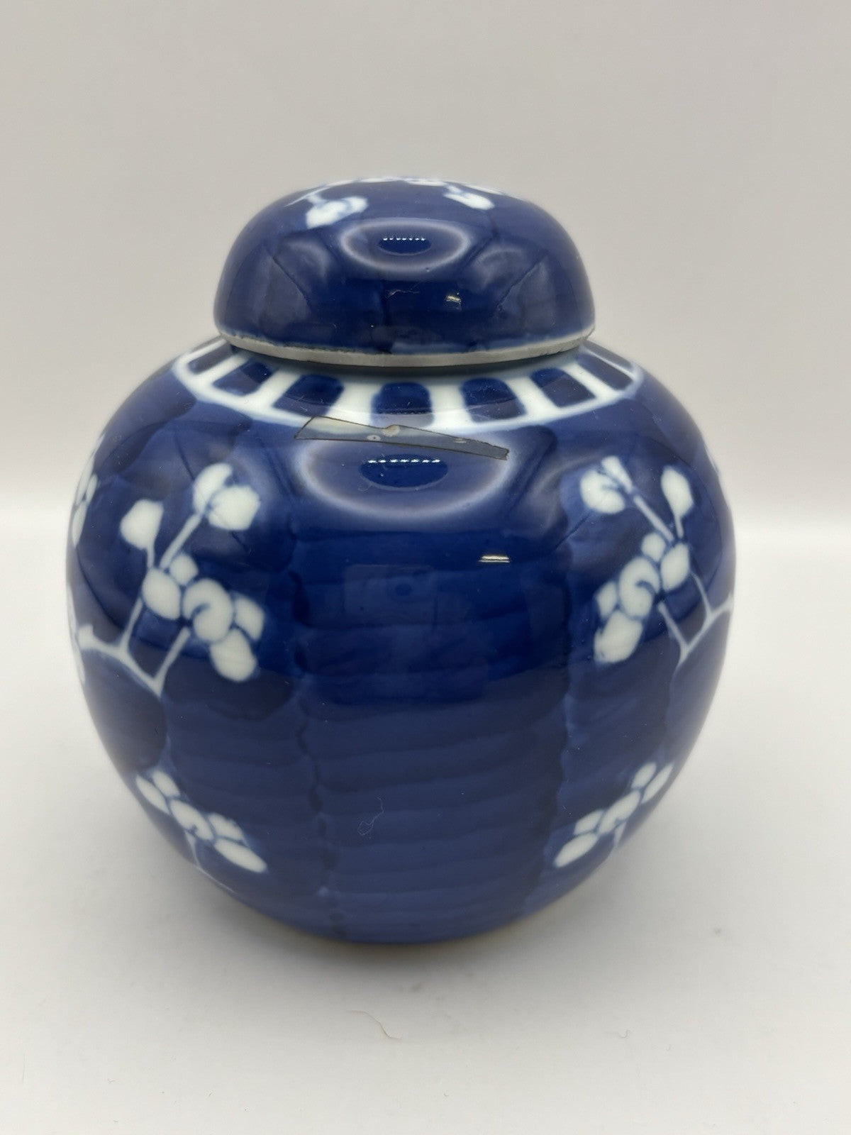 Vintage Chinese porcelain ginger jar cobalt blue white prunus blossom branches