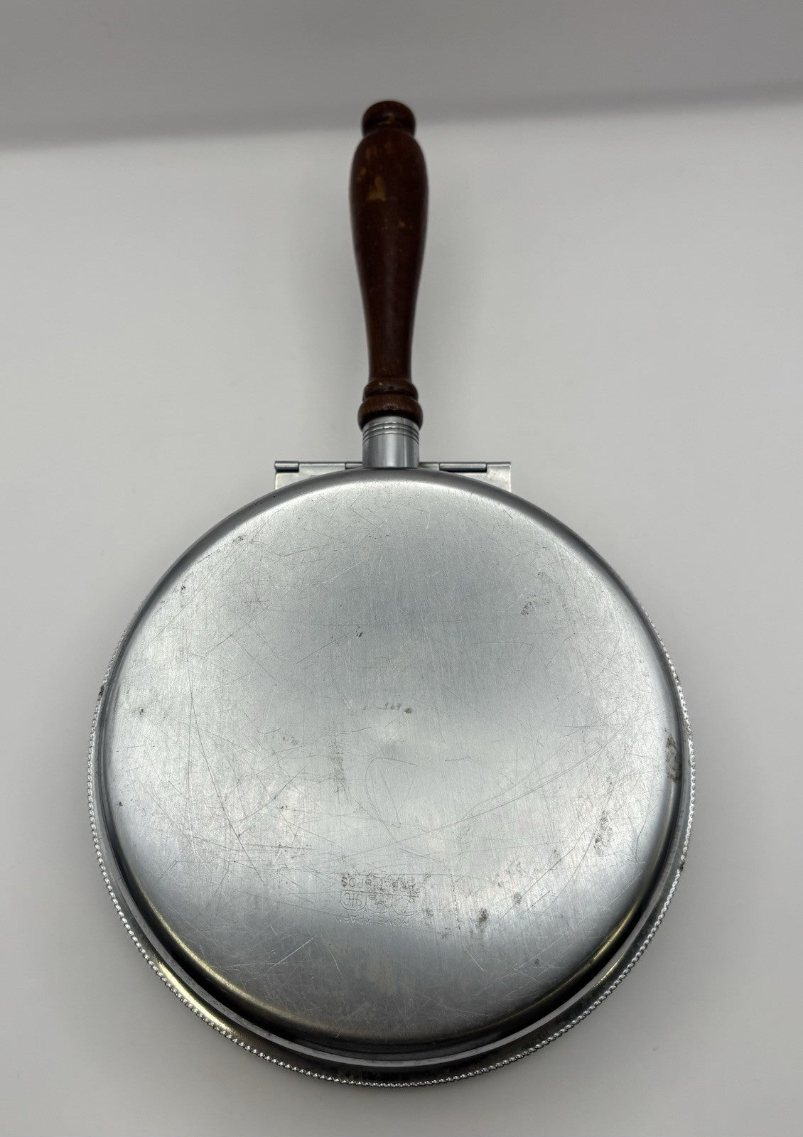 Antique Rome Kraft Silver Plate Footed Silent Butler Crumb Catcher with Handle