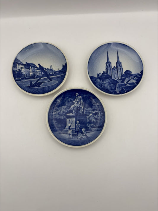 Vintage Royal Copenhagen Porcelain Miniature Plate Set of 3 Made In Denmark B/W