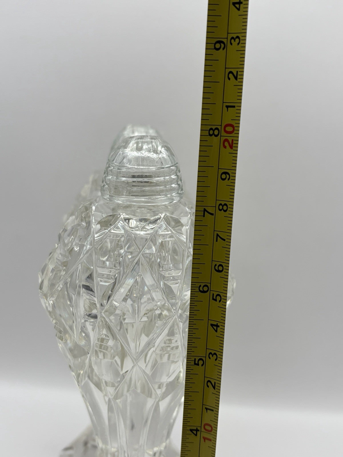 Vintage cut crystal salt and pepper shakers diamond-cut pattern With lid S Of 2