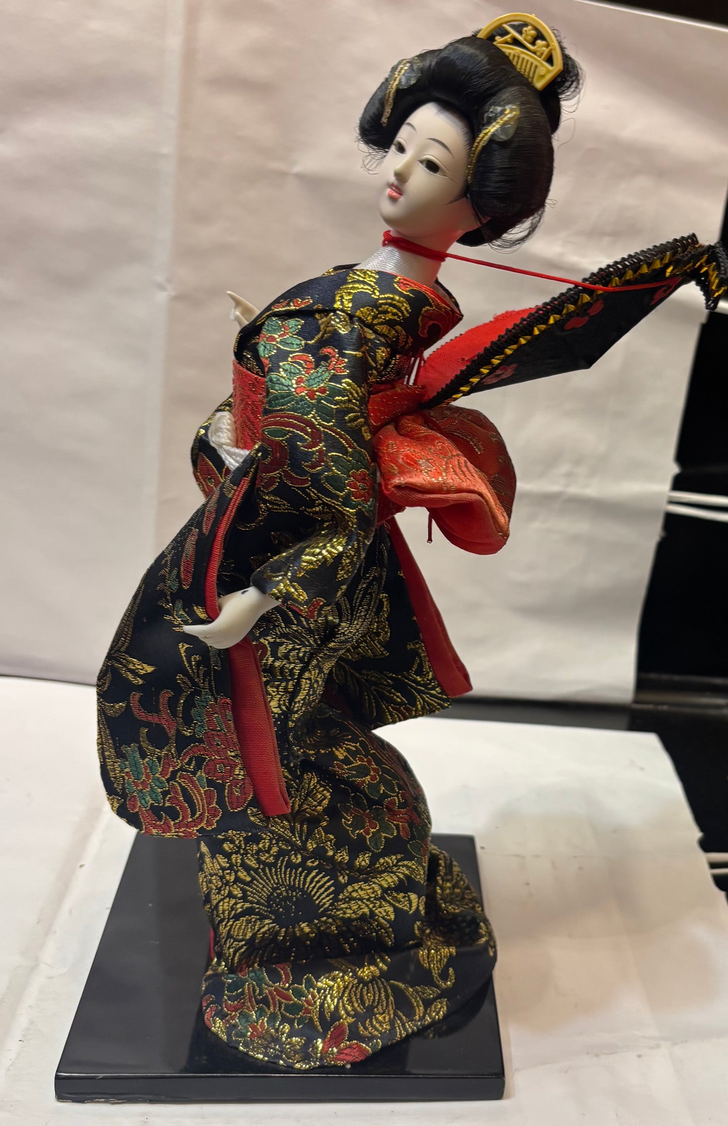 Vintage Japanese Geisha Girl Doll Traditional Kimono 13" Cloth Wood Stand Fan