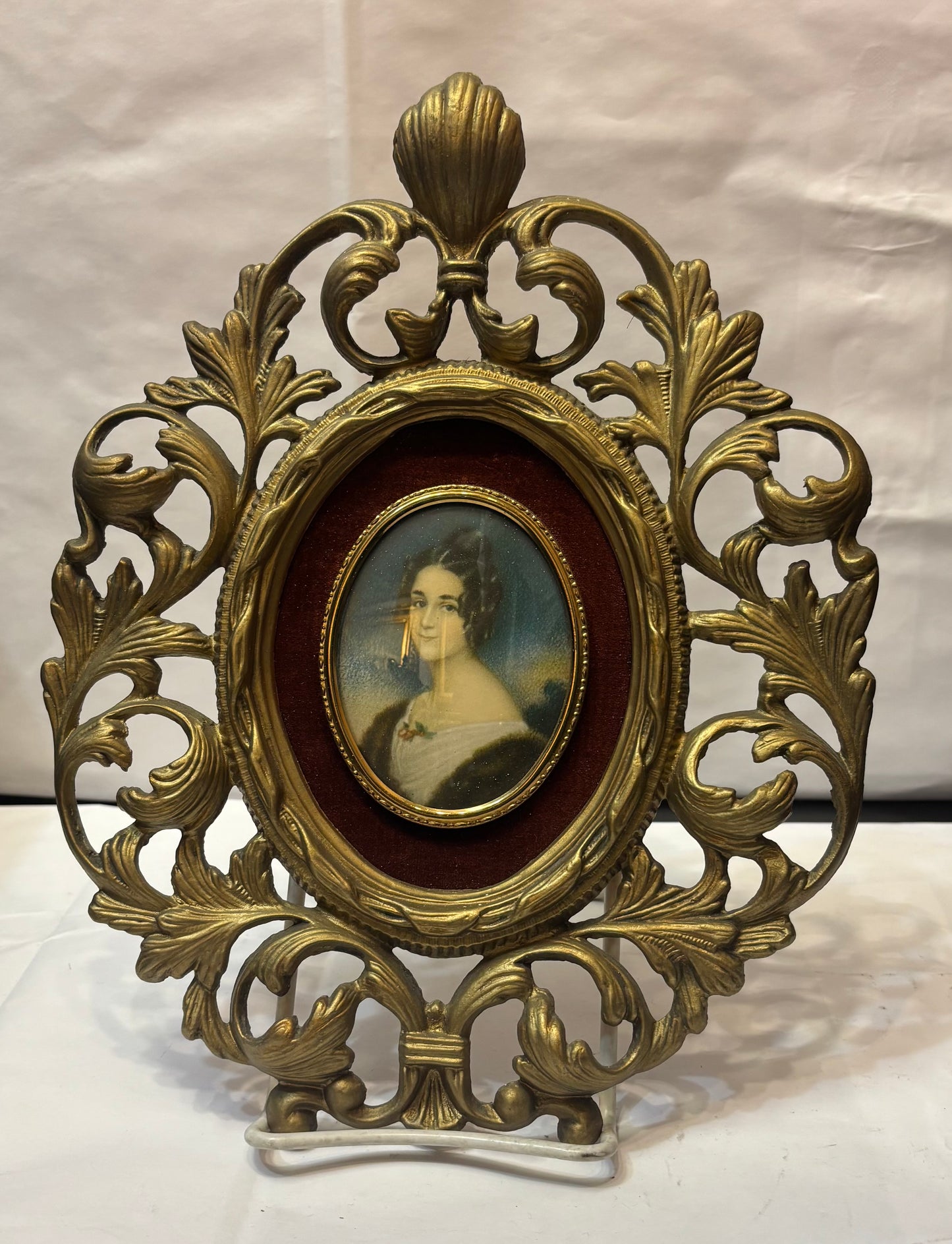 Vintage Pair of cameo creations plastic gold frame Franz Xaver Winterhalter