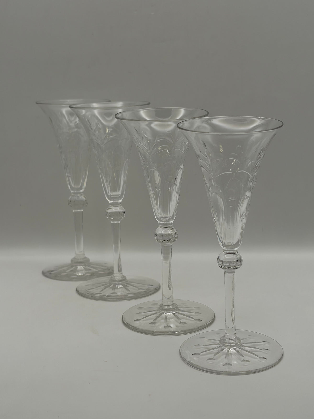 Waterford Set of 4 Clear Etched Stemmed Glass Champagne Flutes 7 in Tall, Service for 4