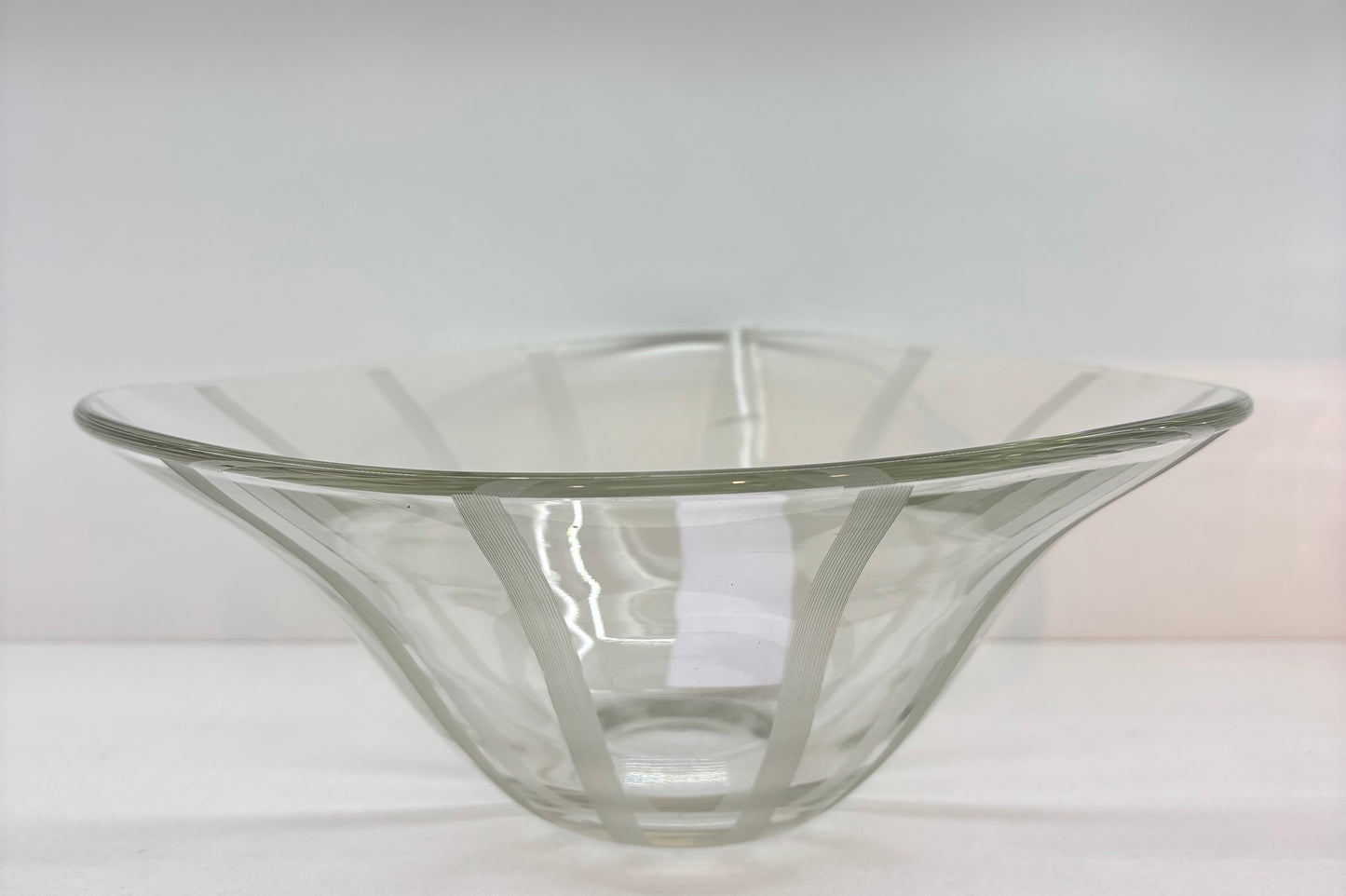Art glass bowl