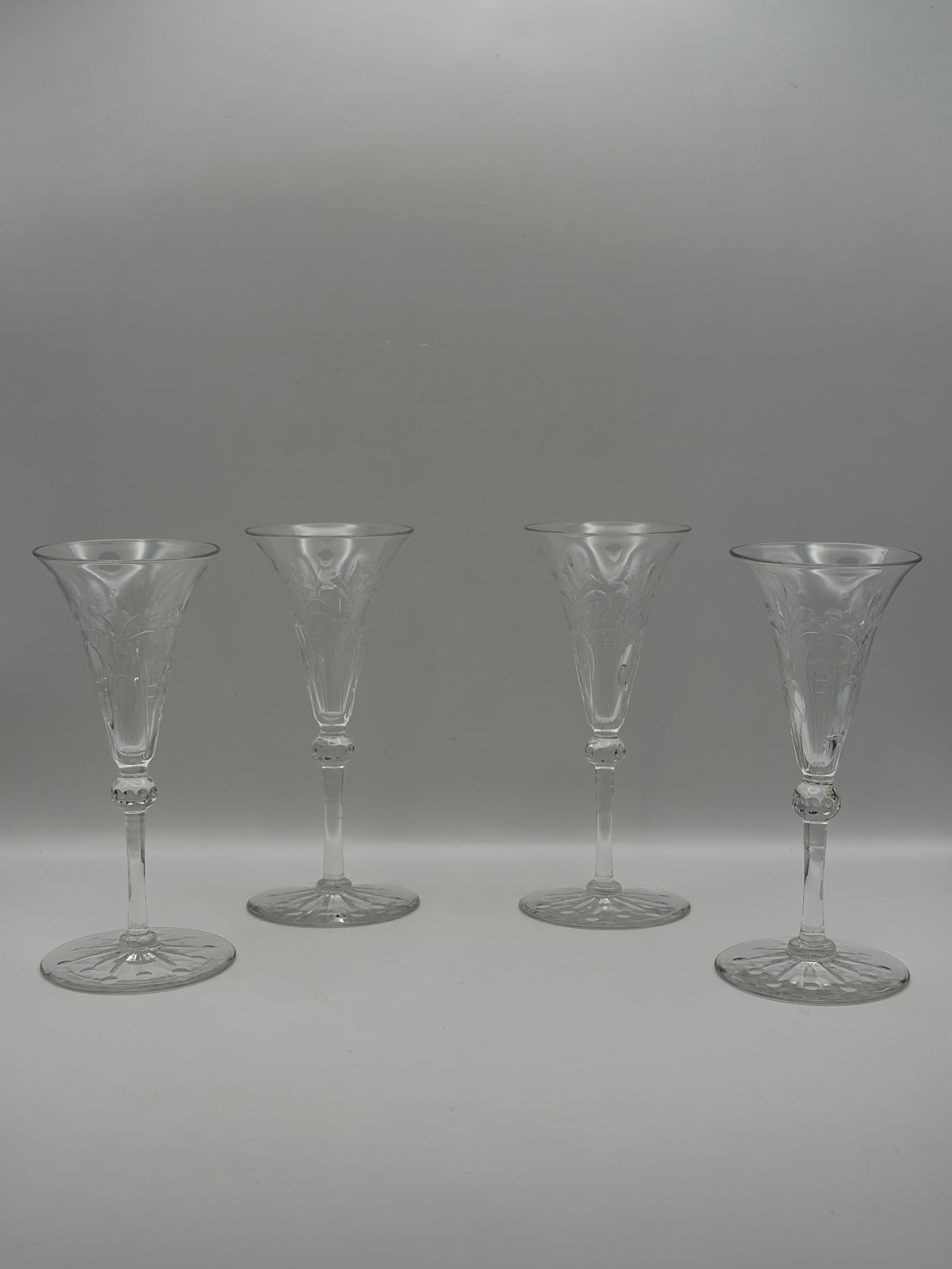 Waterford Set of 4 Clear Etched Stemmed Glass Champagne Flutes 7 in Tall, Service for 4
