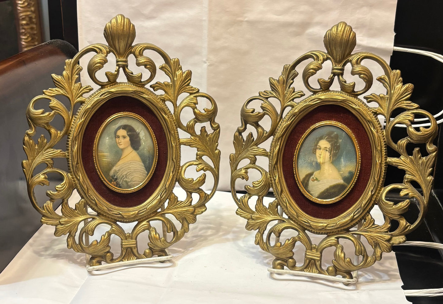 Vintage Pair of cameo creations plastic gold frame Franz Xaver Winterhalter