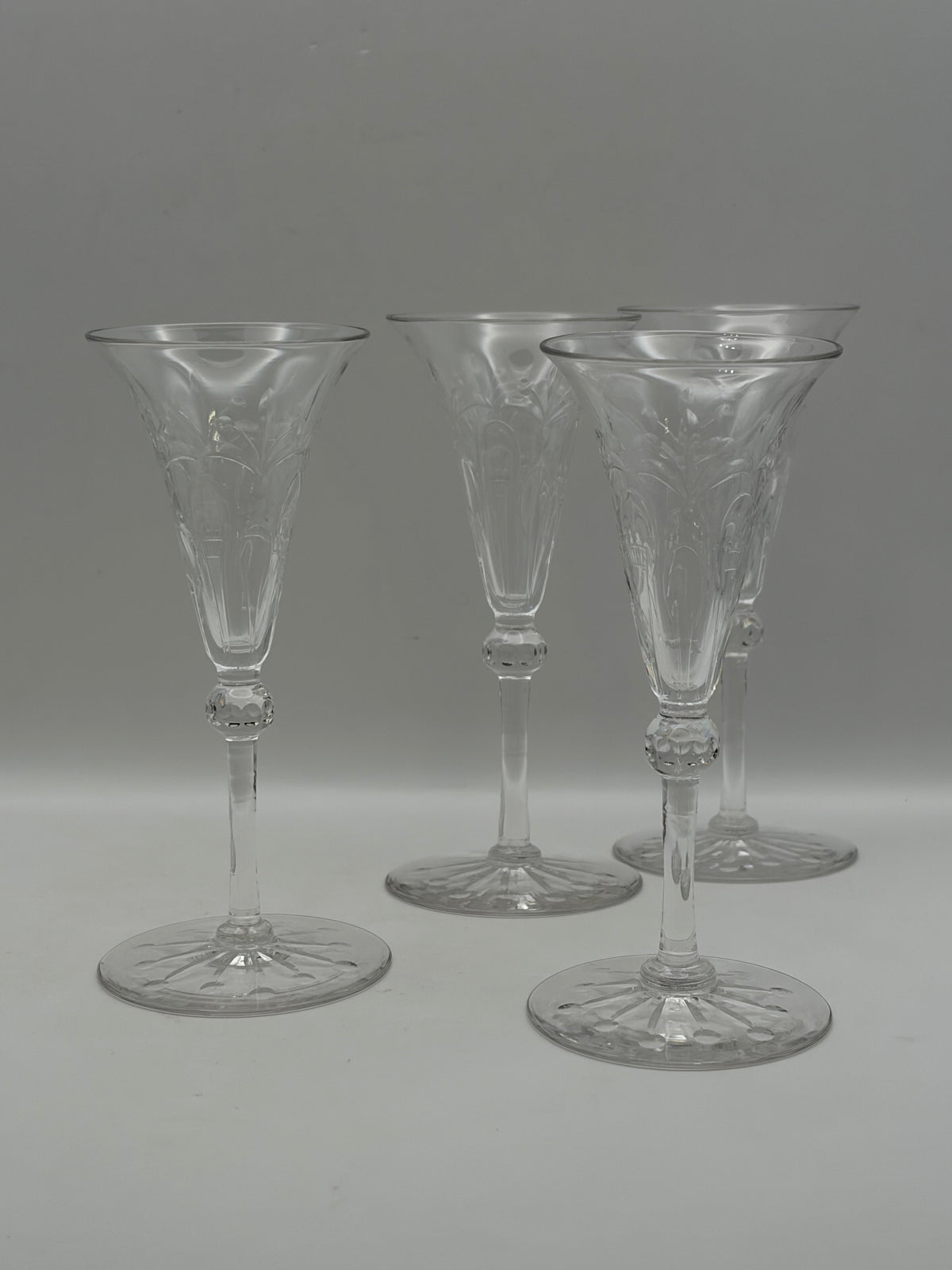 Waterford Set of 4 Clear Etched Stemmed Glass Champagne Flutes 7 in Tall, Service for 4