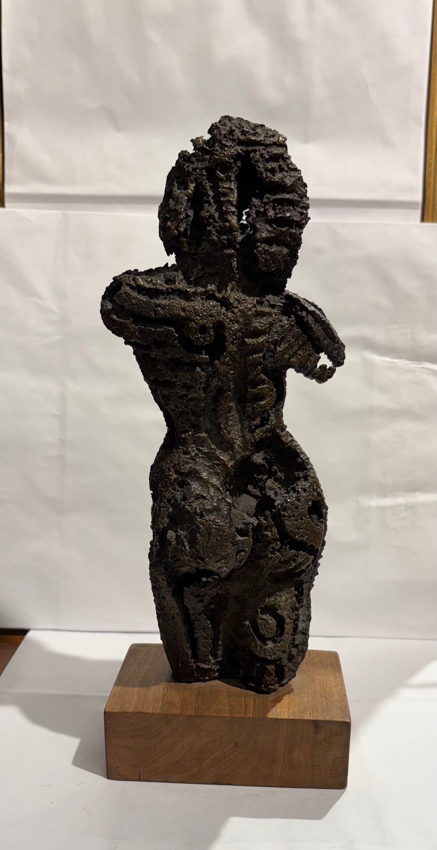 Bronze statue - 13 5/8”